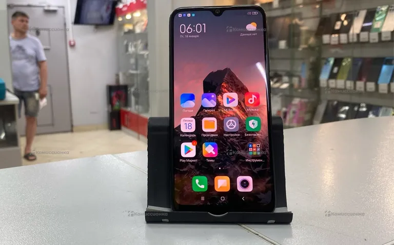 Xiaomi Mi A3 4/128 ГБ