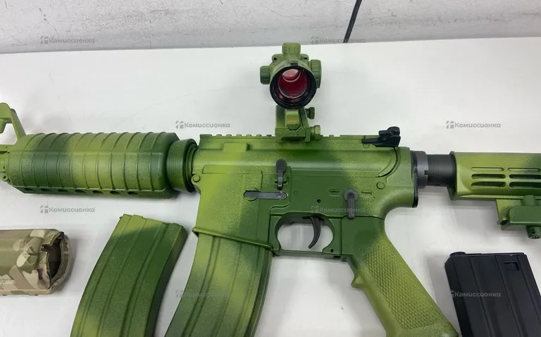 Страйкболоный автомат M4A1