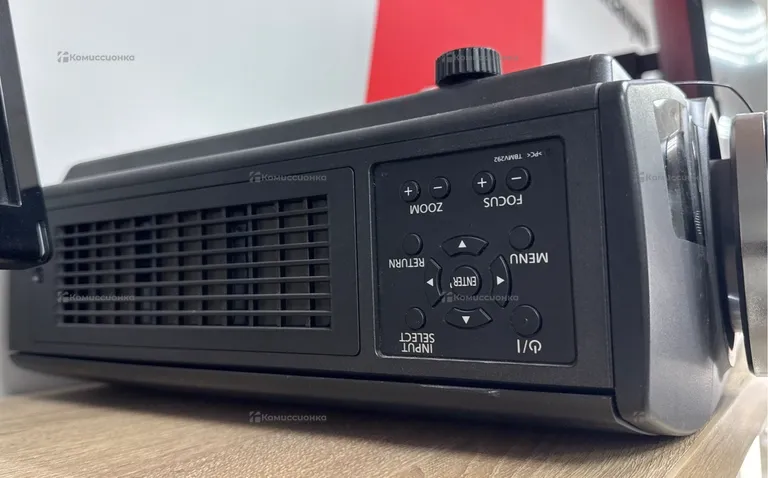 Проектор Panasonic Pt-AE8000