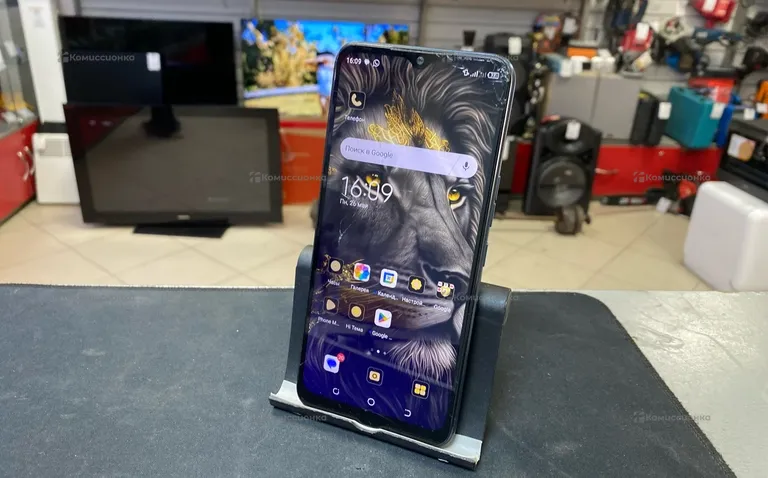Tecno spark 8c 4/64