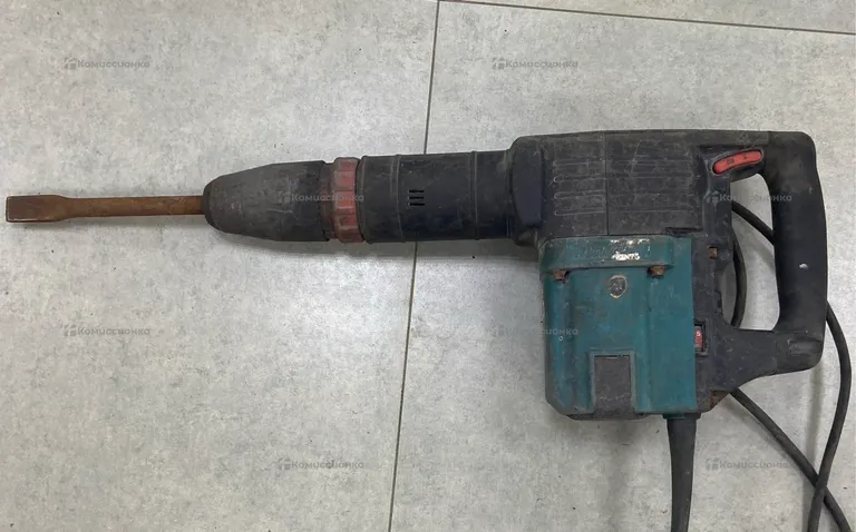 Перфоратор Makita HM1202C