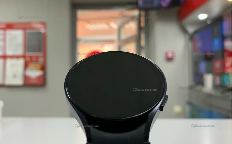 Часы  samsung galaxy watch6
