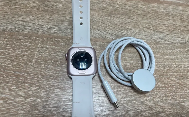 Часы Apple Watch 10 42mm