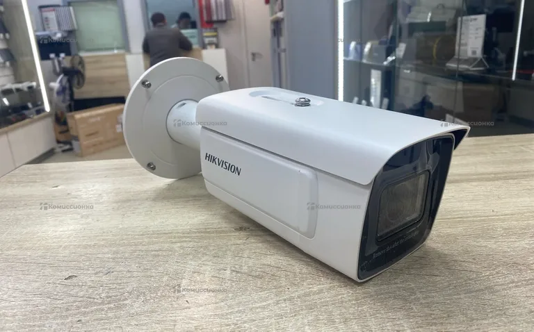 Камера Hikvision IDS-2CD7A46G0-IZHS