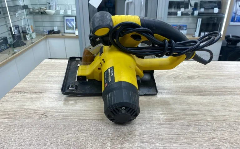 Дисковая пила Калибр ЭПДУ-750/110м+