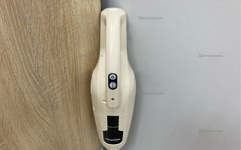 Пылесос  makita cl114Fd