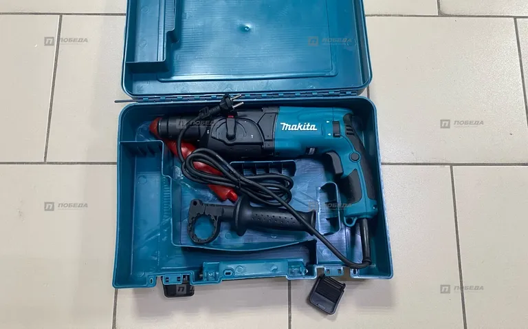 перфаратор makita HR2470
