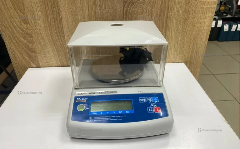 Лабороторные Электроные весы M-ER 122ACFJR