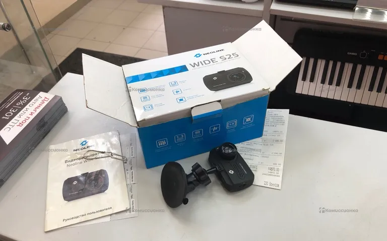 Видеорегистратор Neoline Wide s25