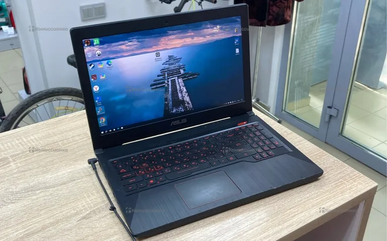 Ноутбук Asus