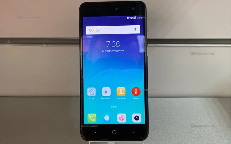 ZTE Blade V8 mini