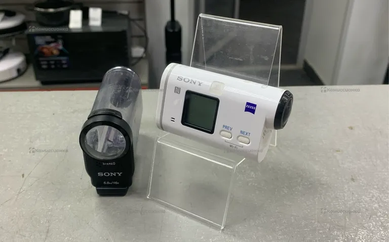 Экшен камера Sony Splashproof