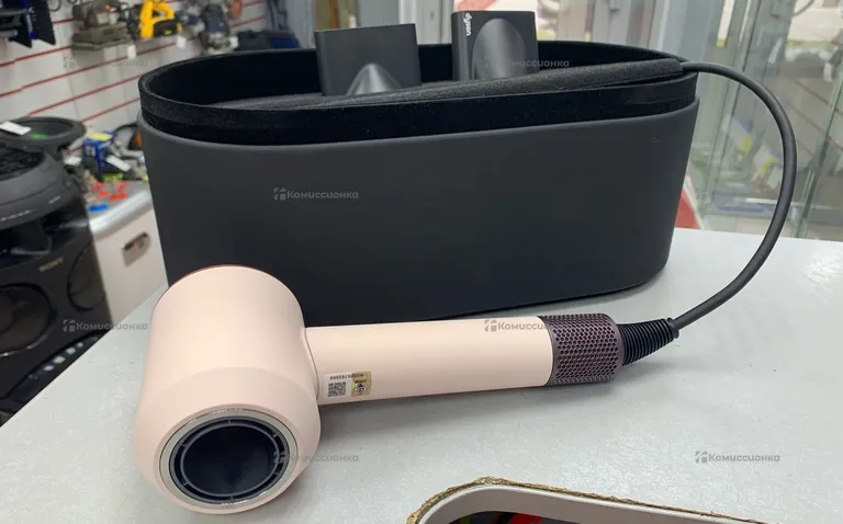 Фен Dyson HD15