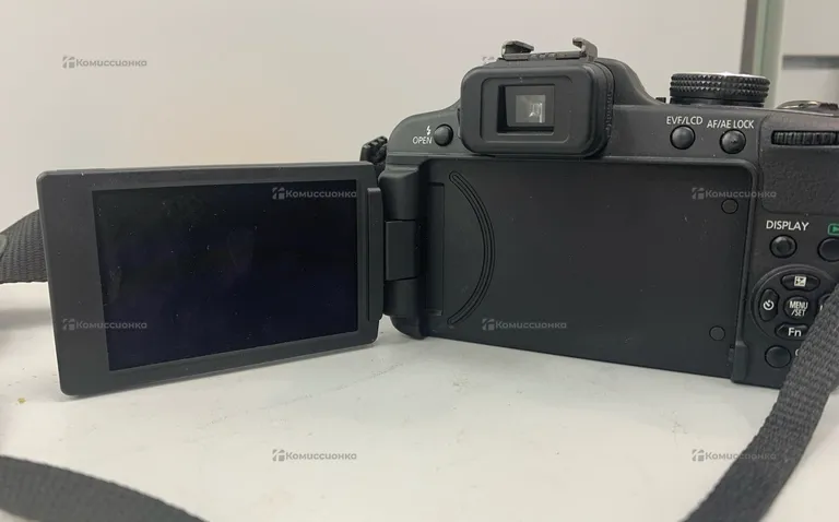 Фотоаппарат  LUMIX fz200