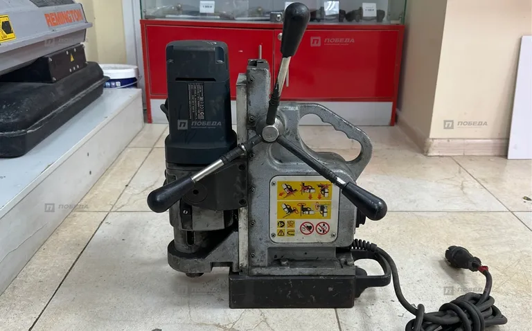 Магнитный станок Bosch GBM 32-4
